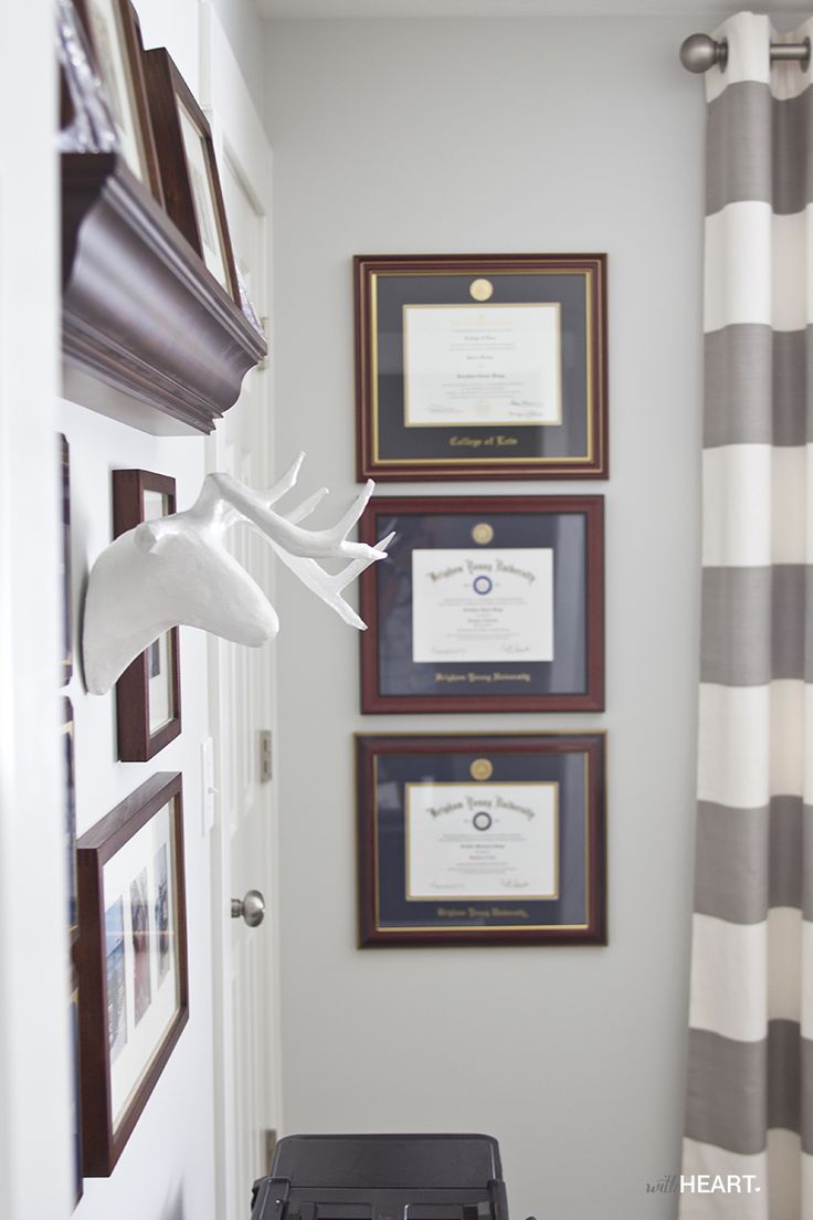 Diplomas-wall-decor